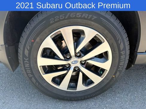 Used 2021 Subaru Outback Premium AWD/4WD image 18