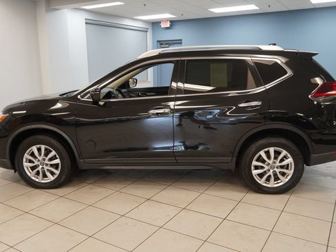Used 2018 Nissan Rogue SV AWD/4WD image 2
