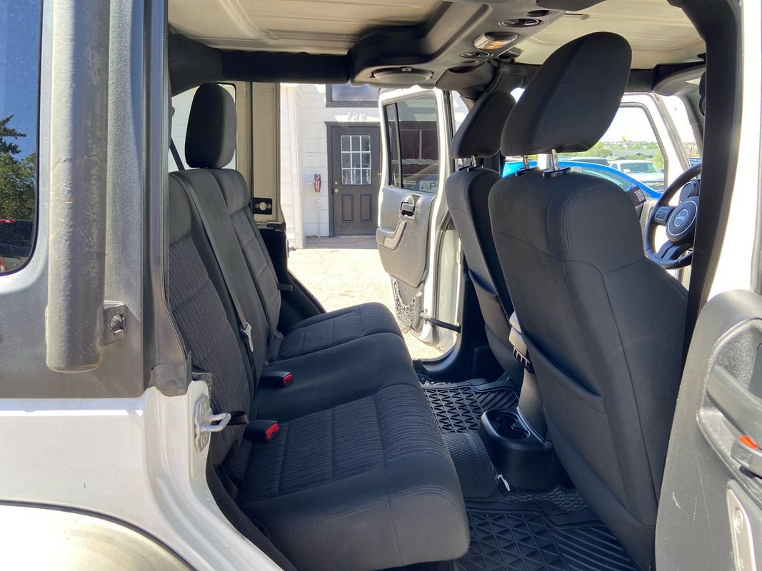Used 2012 Jeep Wrangler Unlimited Sport AWD/4WD image 26