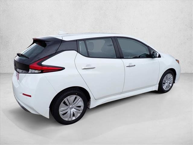 Used 2025 Nissan Leaf S FWD image 3
