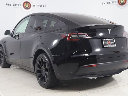 Used 2025 Tesla Model Y Long Range image 4