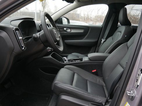 New 2026 Volvo XC40 B5 Ultra w/ Climate Package image 5