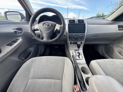 Used 2011 Toyota Corolla LE FWD image 8