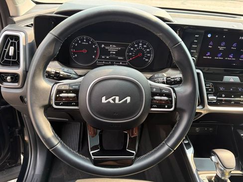 Certified 2023 Kia Sorento X-Line EX AWD/4WD image 17