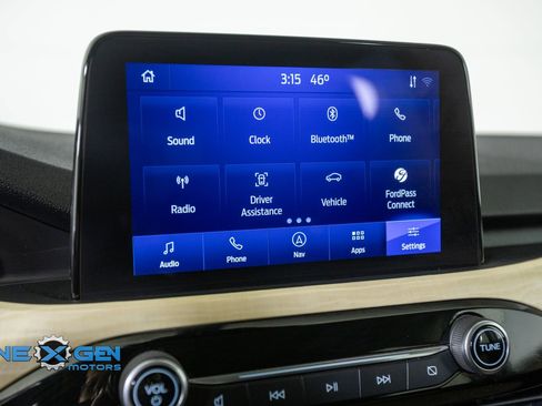 Used 2021 Ford Escape Titanium w/ Titanium Elite Package AWD/4WD image 22