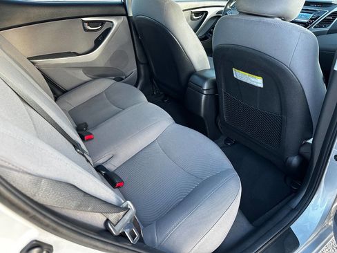 Used 2014 Hyundai Elantra SE w/ Option Group 02 image 11