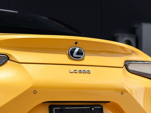 Used 2020 Lexus LC 500 Coupe w/ Performance Package RWD image 12