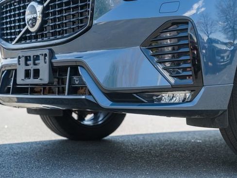 Certified 2024 Volvo XC60 B5 Plus w/ Protection Package Premier image 14