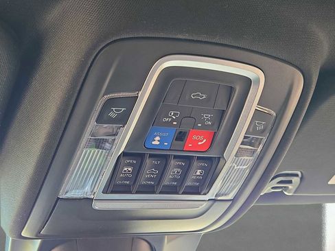 Used 2021 RAM 1500 Limited w/ Night Edition image 34