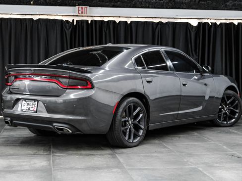 Used 2021 Dodge Charger SXT w/ Blacktop Package RWD image 8
