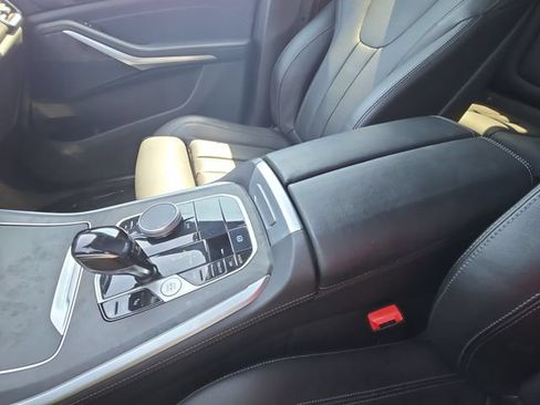 Used 2022 BMW X5 xDrive40i w/ Premium Package AWD/4WD image 20