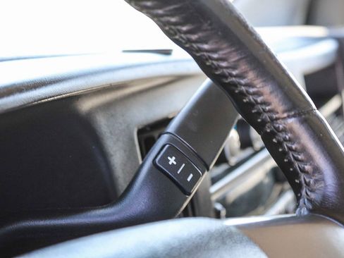 Used 2018 Chevrolet Express 3500 w/ Power Convenience Package image 16