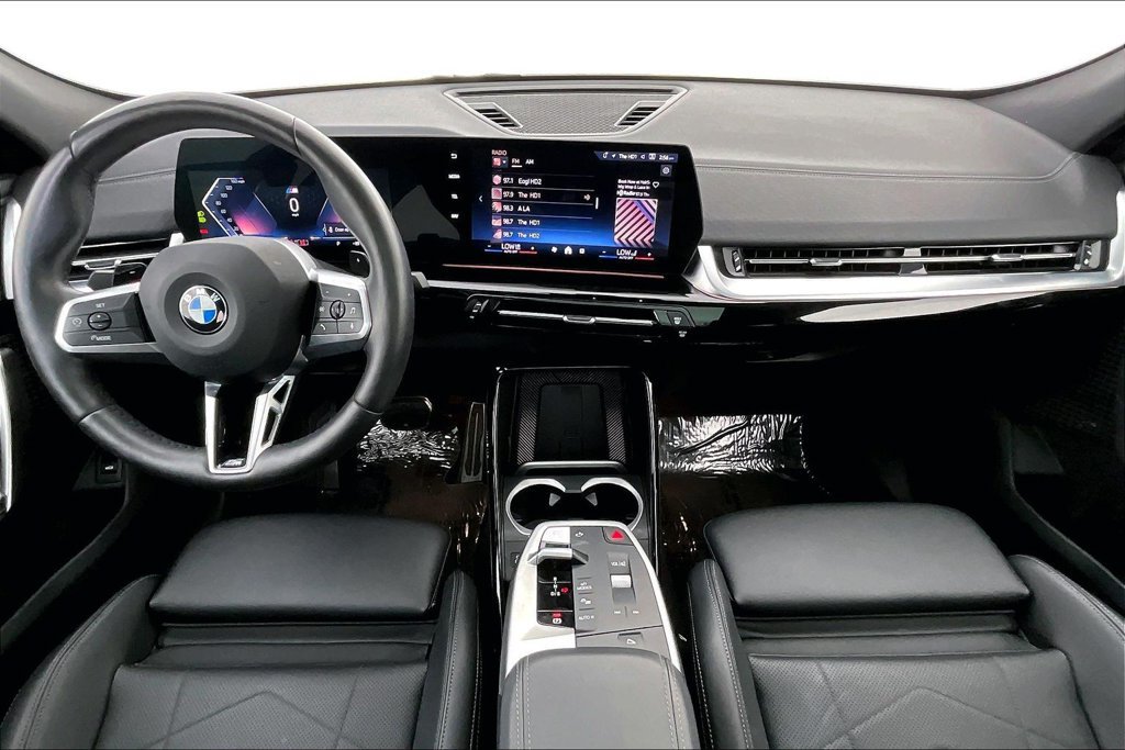 Used 2025 BMW X2 xDrive28i AWD/4WD image 17
