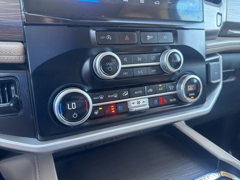 Used 2024 Ford Expedition Max Limited image 5