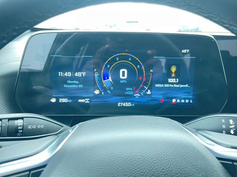 Used 2025 Chevrolet Equinox LT image 40