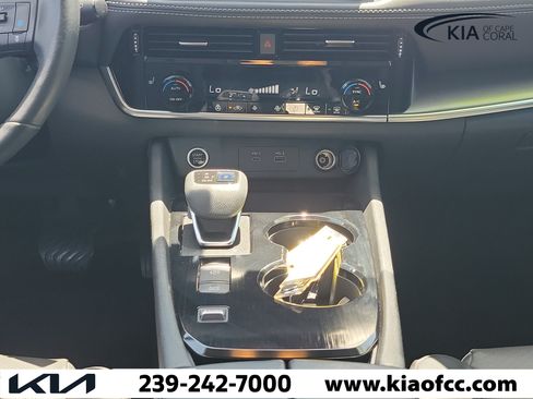 Used 2021 Nissan Rogue SV w/ Premium Package FWD image 20