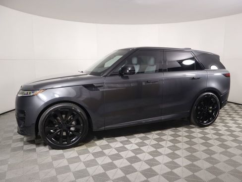 New 2026 Land Rover Range Rover Sport Dynamic SE image 8