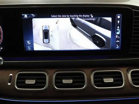 Used 2024 Mercedes-Benz GLS 450 4MATIC w/ AMG Line Exterior image 29