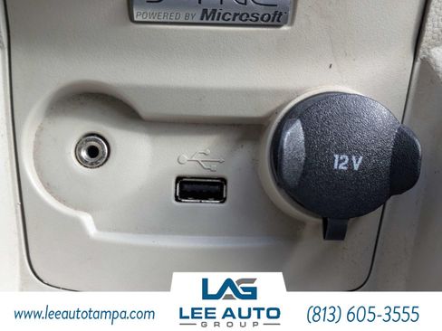 Used 2012 Ford Fiesta SE FWD image 24