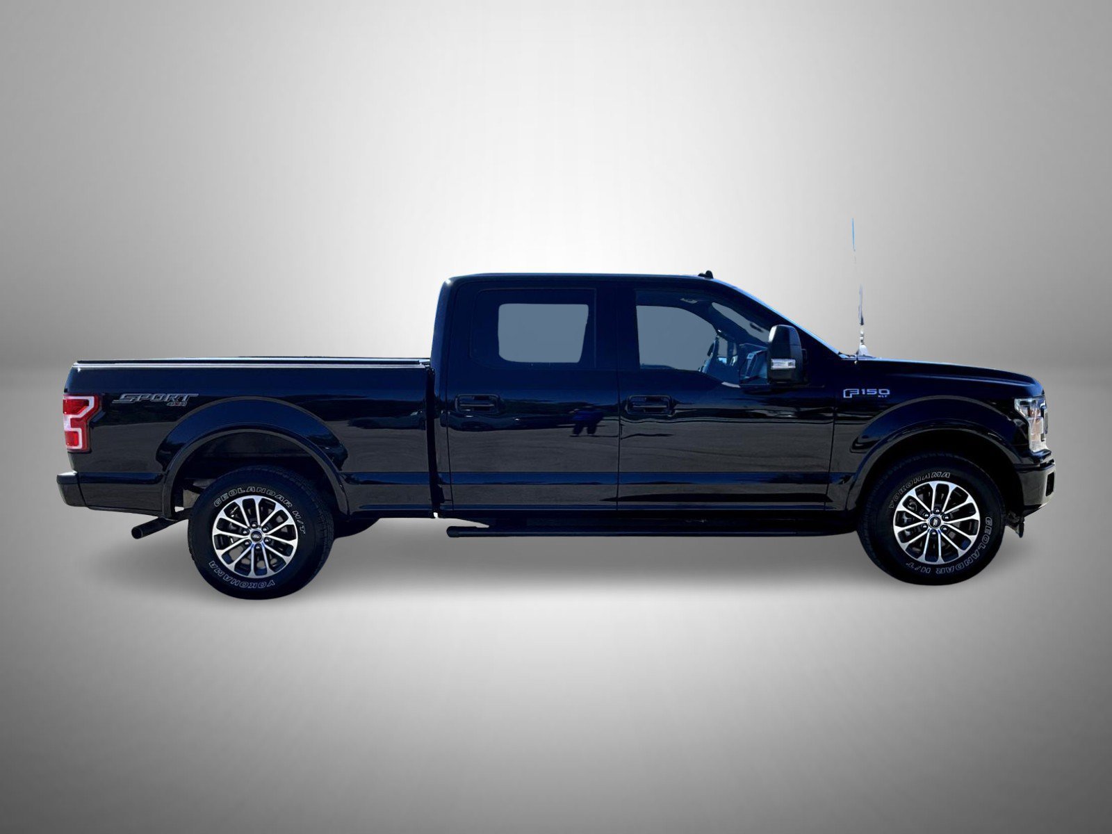 Used 2020 Ford F150 XLT w/ Equipment Group 302A Luxury AWD/4WD image 4