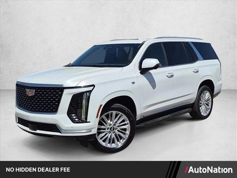 Used 2025 Cadillac Escalade Premium Luxury AWD/4WD image 1
