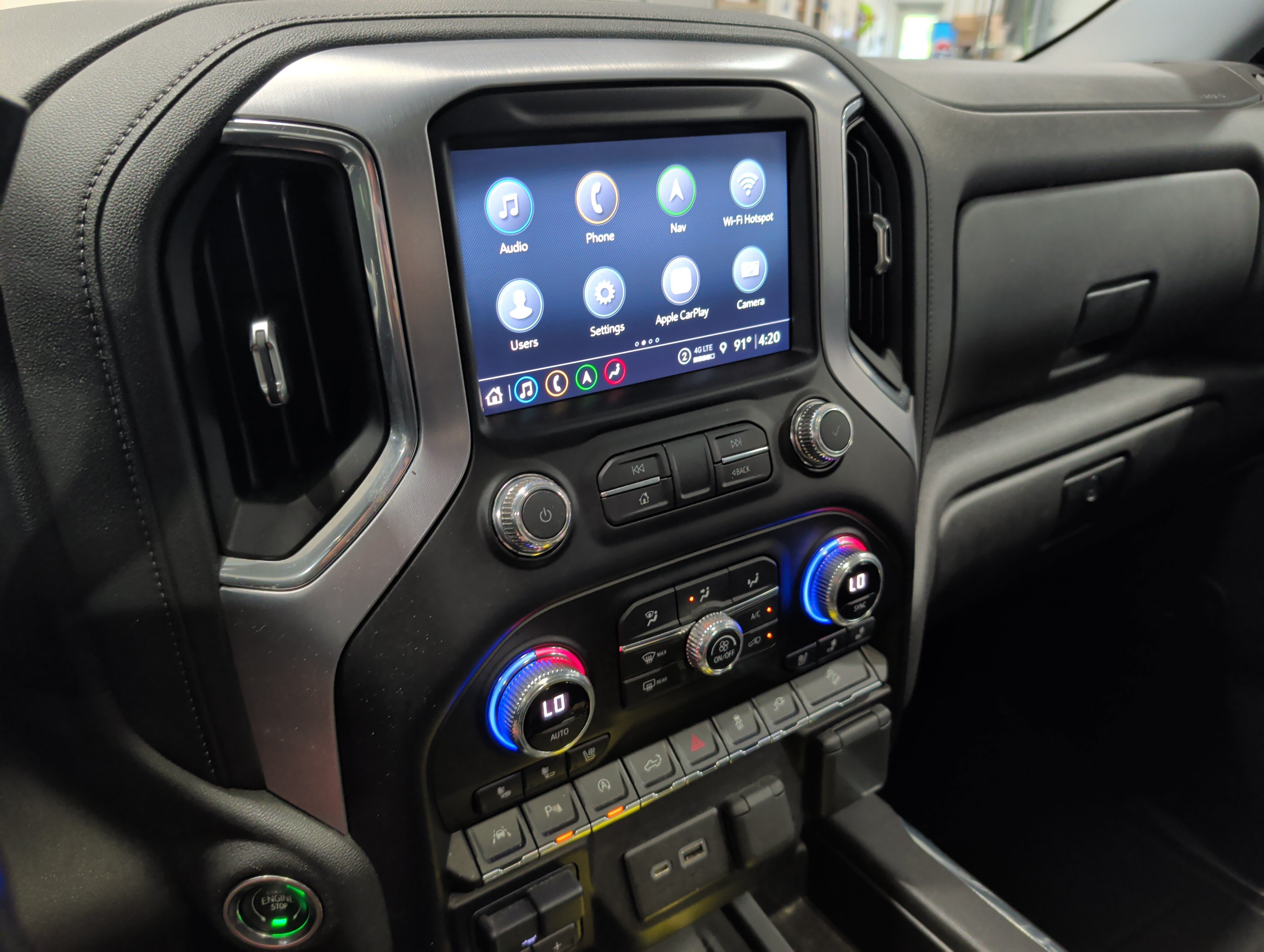 Used 2021 GMC Sierra 1500 SLT w/ SLT Premium Plus Package AWD/4WD image 12