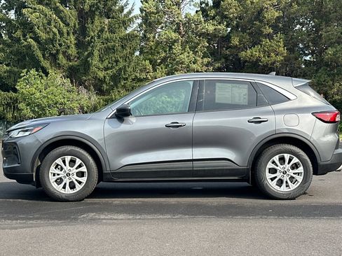 Used 2024 Ford Escape Active AWD/4WD image 7