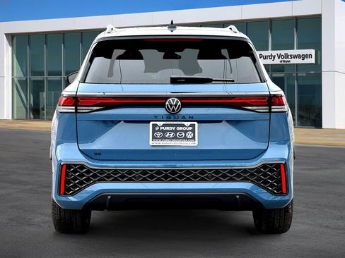 New 2026 Volkswagen Tiguan SE R-Line FWD image 7