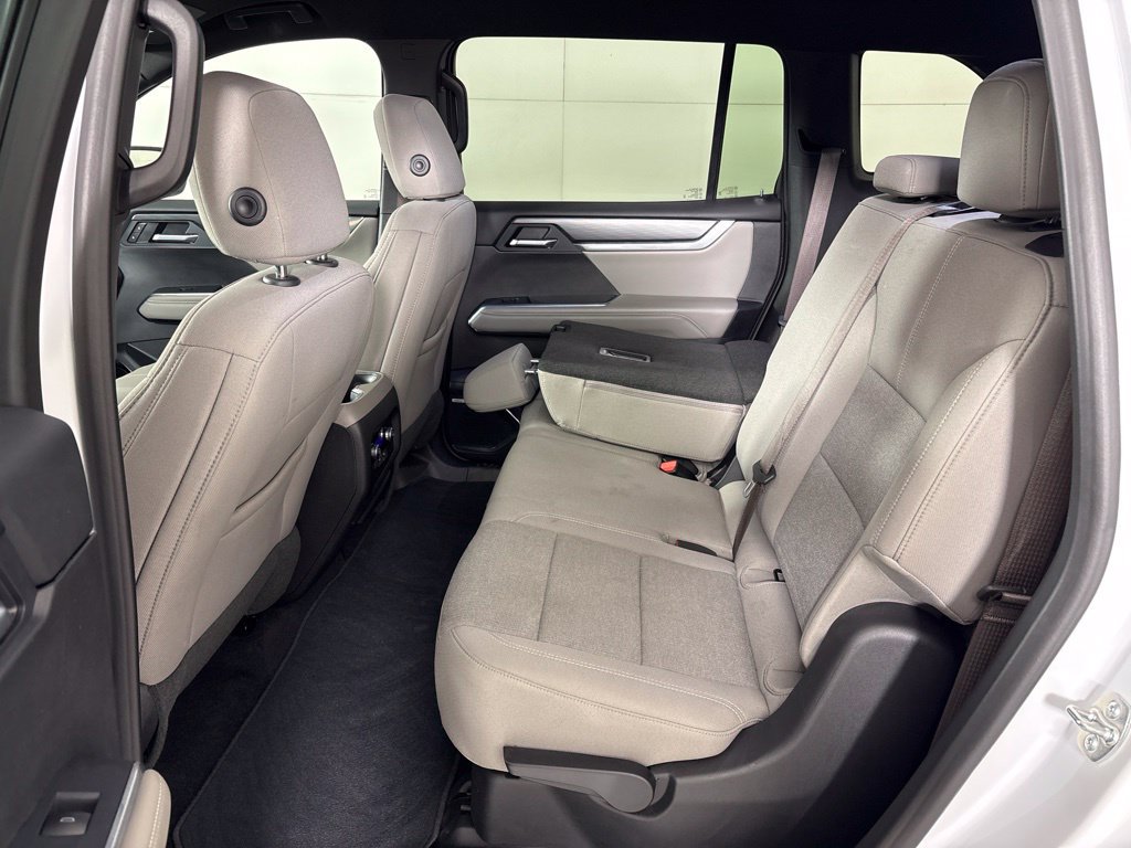 Certified 2026 GMC Acadia Elevation FWD image 31