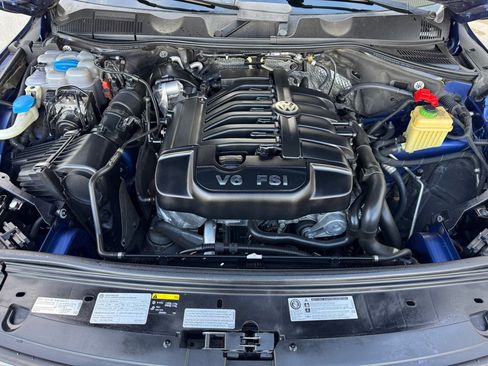 Used 2016 Volkswagen Touareg Executive image 29