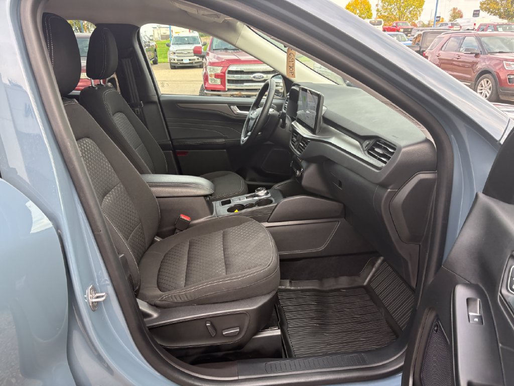 Used 2023 Ford Escape Active w/ Tech Pack #2 AWD/4WD image 13