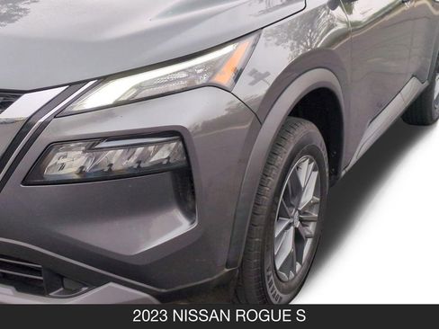 Used 2023 Nissan Rogue S FWD image 10