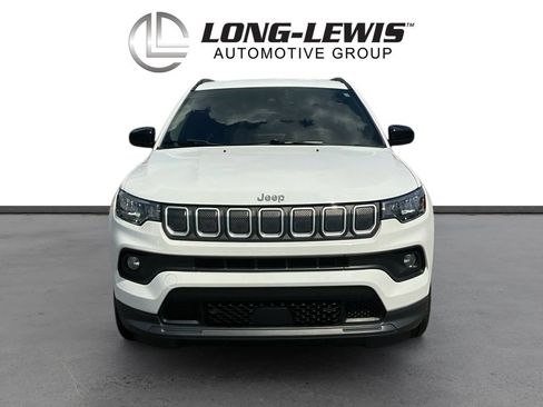 Used 2022 Jeep Compass Latitude FWD image 11