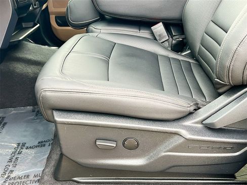 Used 2023 Ford F150 XLT image 18