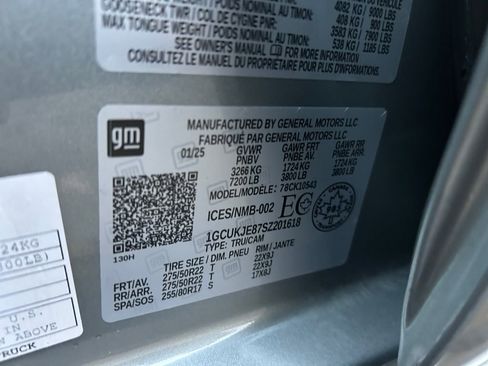 Used 2025 Chevrolet Silverado 1500 High Country image 34