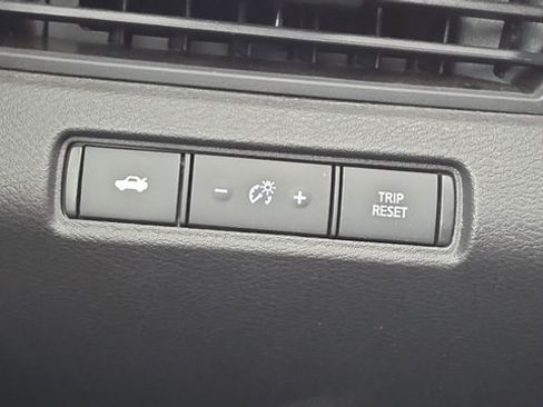 Certified 2025 Nissan Altima 2.5 S FWD image 12