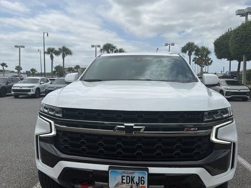 Used 2021 Chevrolet Tahoe Z71 w/ Z71 Signature Package AWD/4WD image 1