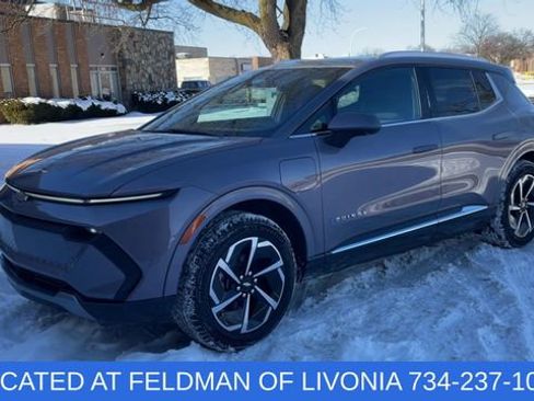 Used 2024 Chevrolet Equinox EV LT image 4