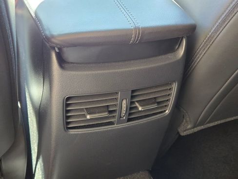 Certified 2025 MAZDA CX-30 AWD 2.5 S w/ Preferred Package image 18