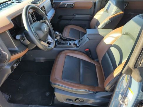 Used 2024 Ford Bronco Outer Banks image 7