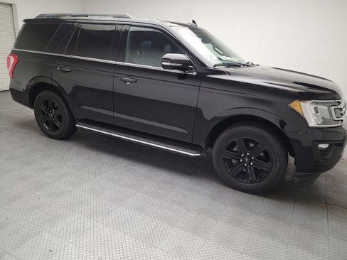 Used 2020 Ford Expedition XLT w/ Equipment Group 202A AWD/4WD image 11