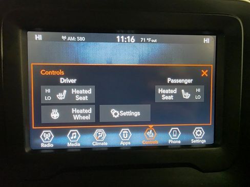 Used 2020 Jeep Renegade Altitude image 26