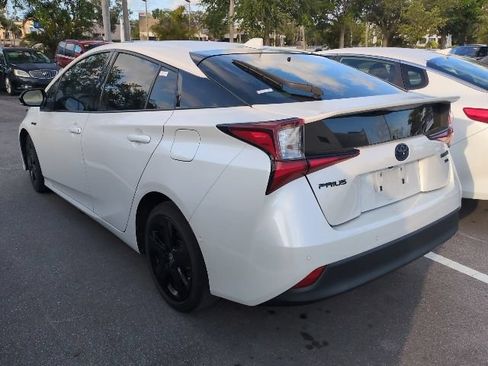 Used 2021 Toyota Prius FWD image 4