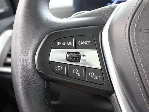 Used 2024 BMW X5 xDrive50e AWD/4WD image 28