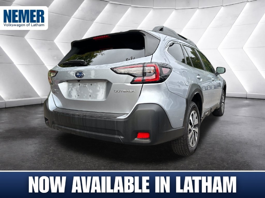 Used 2024 Subaru Outback Premium AWD/4WD image 4