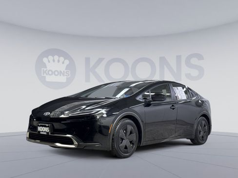 Used 2023 Toyota Prius Prime SE image 1