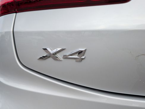 Used 2019 BMW X4 xDrive30i w/ Executive Package image 11