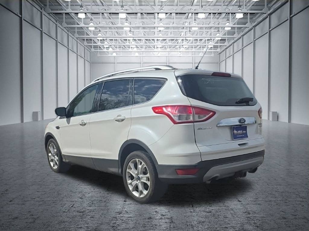Used 2016 Ford Escape Titanium w/ Equipment Group 301A AWD/4WD image 4