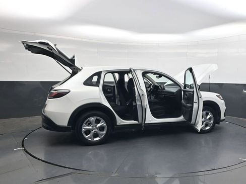 Used 2025 Honda HR-V LX image 35