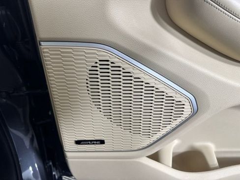 Used 2023 Jeep Grand Cherokee 4WD 4xe w/ Luxury Tech Group II image 30